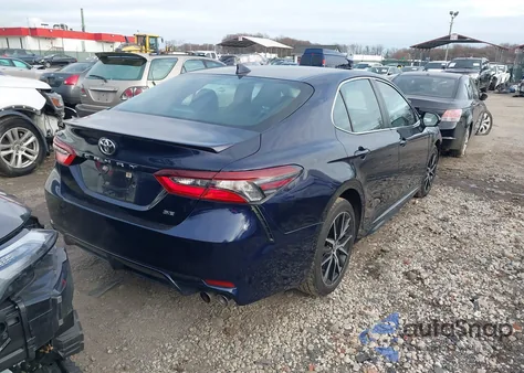 2021 Toyota Camry Se z USA, uszkodzony, nr VIN 4T1G11AK9MU596835